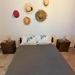 Modern Ground Floor On The Pebbles Apartment Paralia Platanou