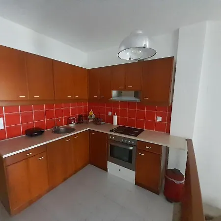 Modern Ground Floor On The Pebbles Paralia Platanou