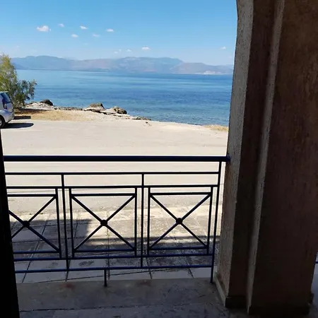 Modern Ground Floor On The Pebbles * Paralia Platanou