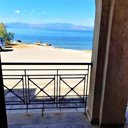 아파트 Modern Ground Floor On The Pebbles Paralia Platanou