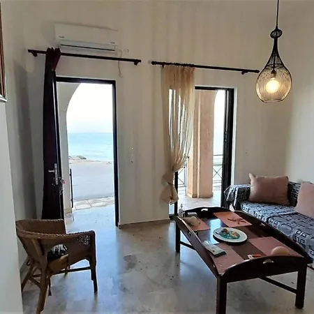 Modern Ground Floor On The Pebbles Paralia Platanou