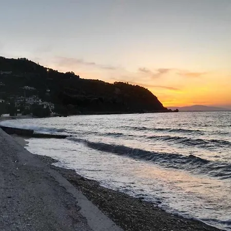 아파트 Modern Ground Floor On The Pebbles