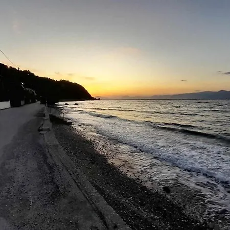 아파트 Modern Ground Floor On The Pebbles *