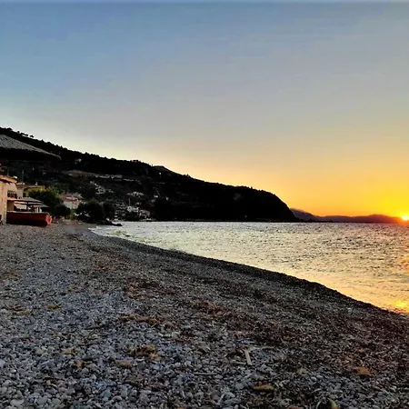 Modern Ground Floor On The Pebbles Appartement