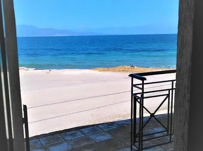 Modern Ground Floor On The Pebbles Διαμέρισμα