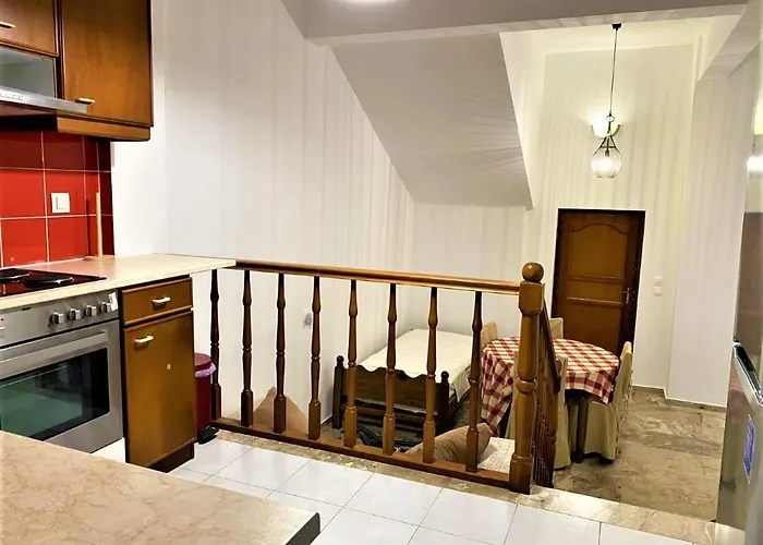 Modern Ground Floor On The Pebbles * Paralia Platanou